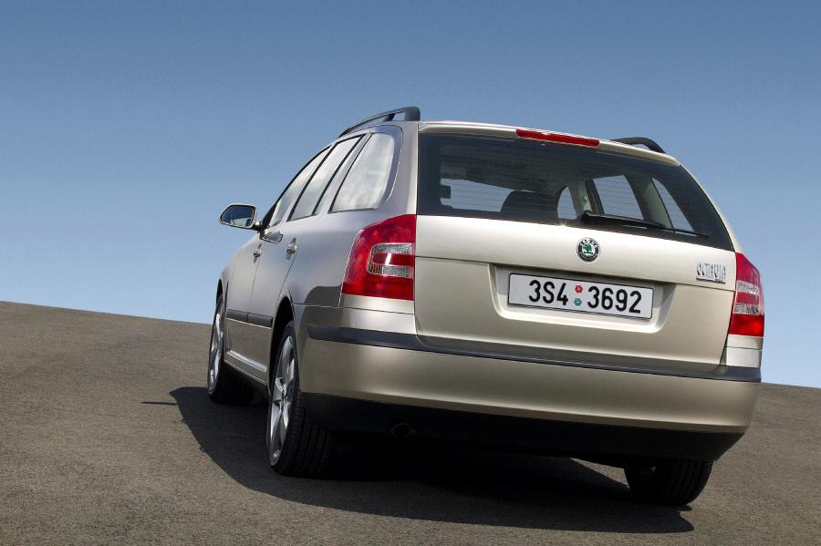  Skoda Octavia Combi (1Z) 2004 года  (фото 15 из 30)